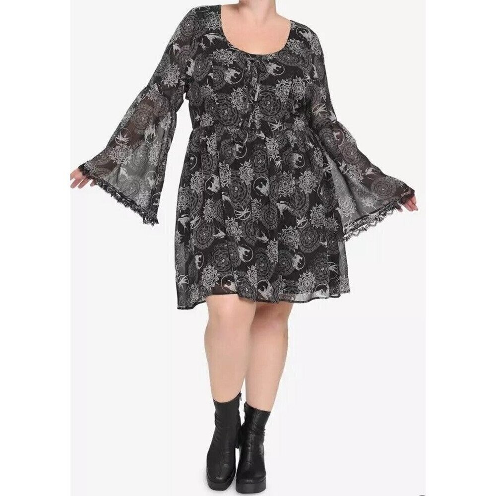 The Witcher Yennefer Symbols Bell Sleeve Dress Size XS Goth Gamer Cosplay Lace